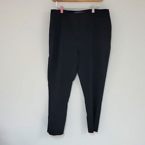 Suzy shier black Capri dress pants black size 15/16